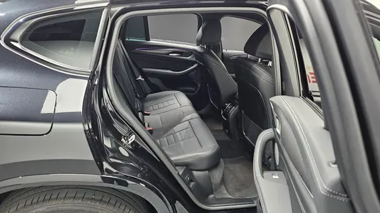 BMW X4 (G02) xDrive20i M 2025 11