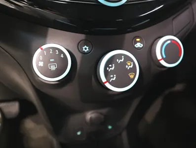 Chevrolet Spark LT 2013 15