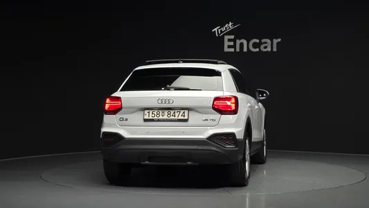 Audi Q2 35 TDI 2023 4