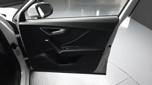 Audi Q2 35 TDI 2023 24