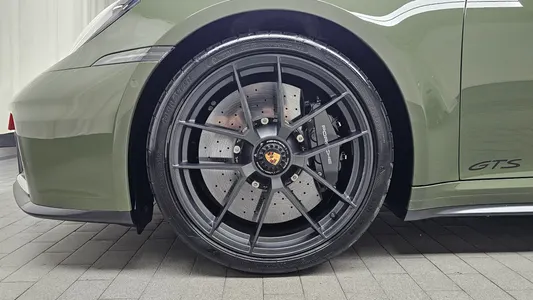 Porsche 911 (992) 4 GTS 2025 5