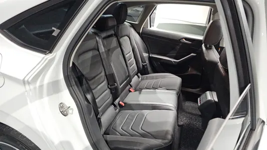Volkswagen 7 1.5 TSI 2022 11