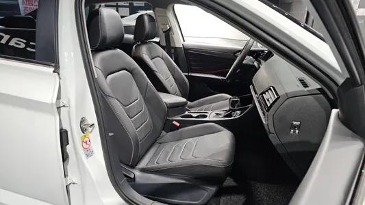 Volkswagen 7 1.5 TSI 2022 12