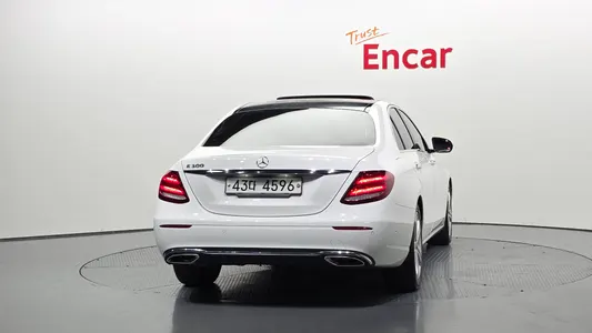 Mercedes-Benz E-Class W213 E200 2018 4