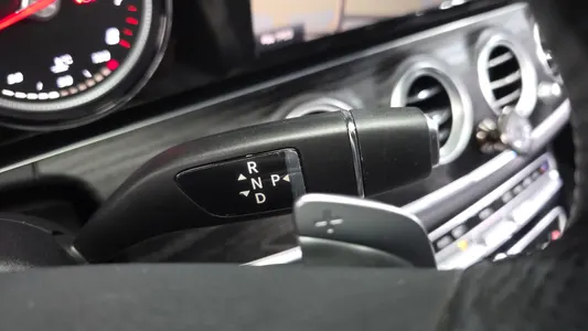 Mercedes-Benz E-Class W213 E200 2018 9