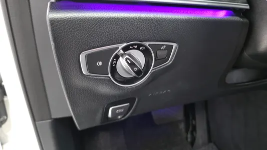 Mercedes-Benz E-Class W213 E200 2018 18
