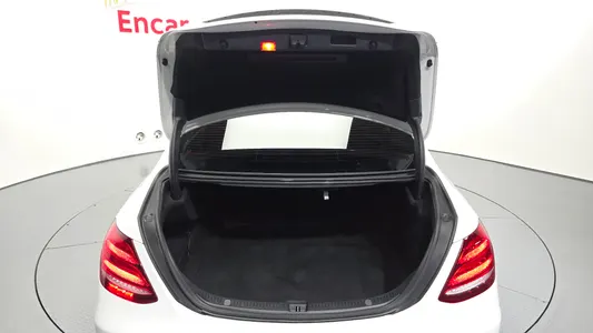 Mercedes-Benz E-Class W213 E200 2018 30