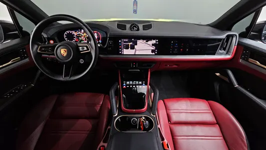 Porsche (PO536) 3.0 E- 2024 7