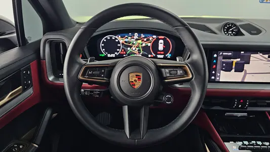 Porsche (PO536) 3.0 E- 2024 13