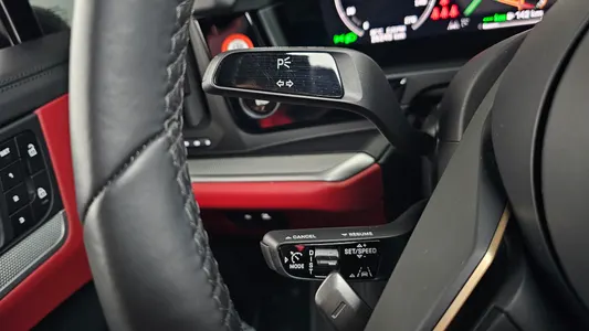 Porsche (PO536) 3.0 E- 2024 16