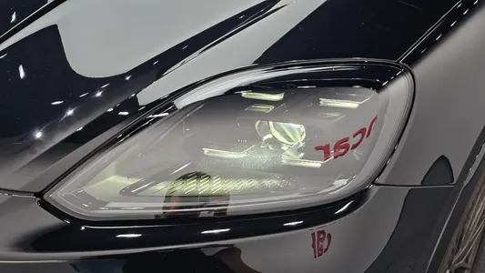 Porsche (PO536) 3.0 E- 2024 22