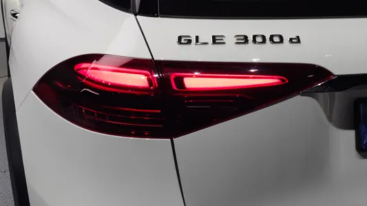 Mercedes-Benz GLE-Class W167 GLE300d 4MATIC 2024 23