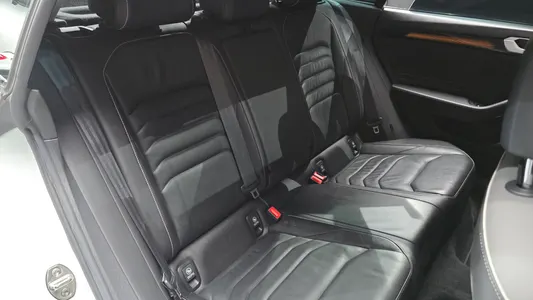 Volkswagen 아테온 2.0 TDI 2022 12