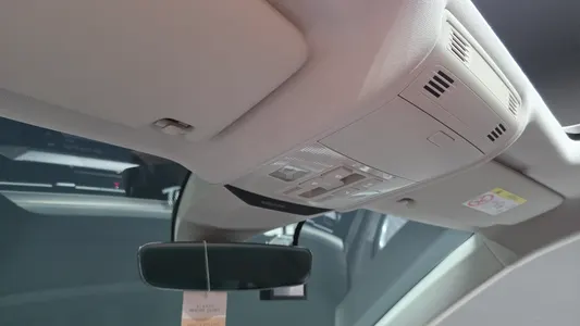 Volkswagen 아테온 2.0 TDI 2022 29
