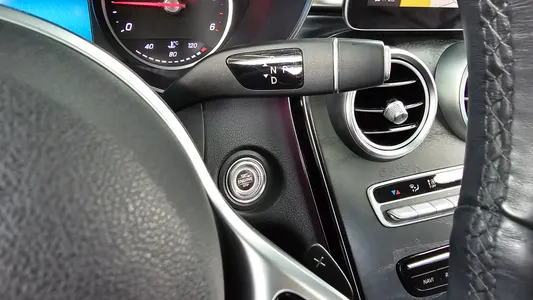 Mercedes-Benz C-Class W205 C220 d 4MATIC 2019 9