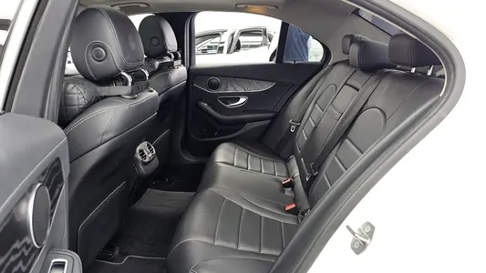 Mercedes-Benz C-Class W205 C220 d 4MATIC 2019 26