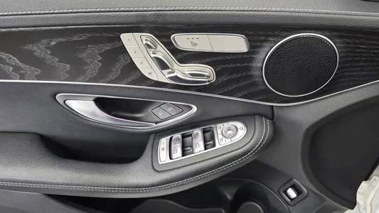 Mercedes-Benz C-Class W205 C220 d 4MATIC 2019 28