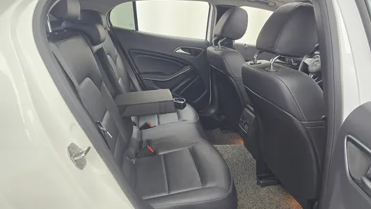 Mercedes-Benz GLA-Class X156 GLA220 2018 11