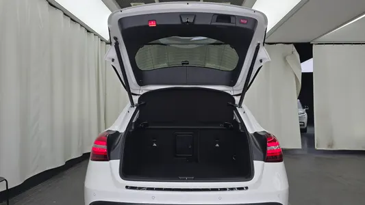 Mercedes-Benz GLA-Class X156 GLA220 2018 17