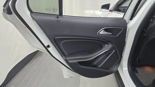 Mercedes-Benz GLA-Class X156 GLA220 2018 25