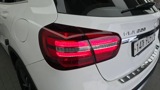 Mercedes-Benz GLA-Class X156 GLA220 2018 23