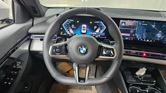 BMW 5 Series (G60) 530i xDrive M 2025 13
