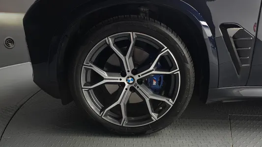 BMW X5 (G05) xDrive 40i M 2026 5