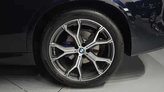 BMW X5 (G05) xDrive 40i M 2026 21