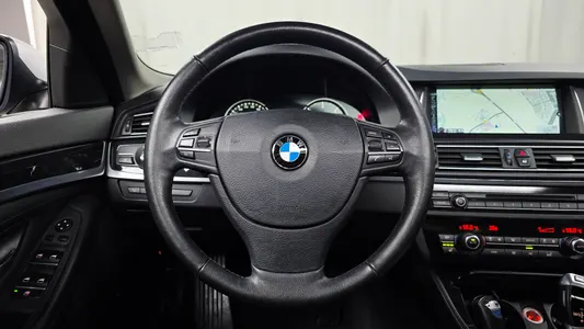 BMW 5 Series (F10) 520d xDrive 2013 14