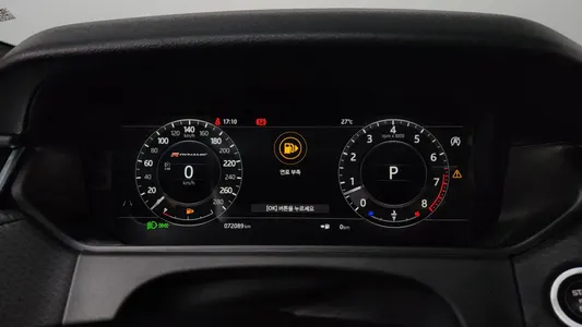 Land Rover 레인지로버 벨라 3.0 P380 R- SE 2018 8