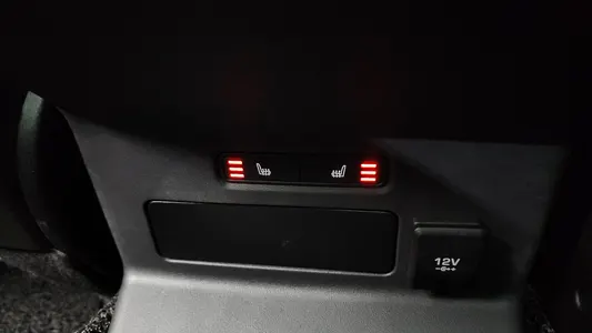 Land Rover 레인지로버 벨라 3.0 P380 R- SE 2018 12