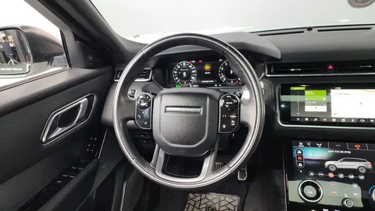 Land Rover 레인지로버 벨라 3.0 P380 R- SE 2018 14