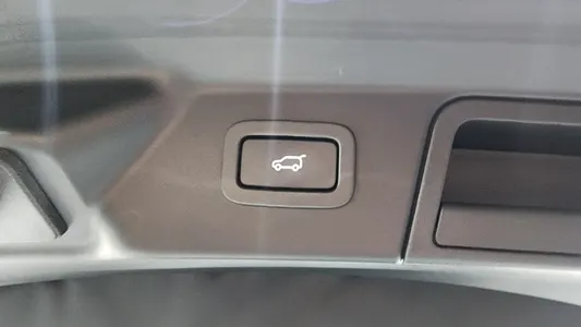 Land Rover 레인지로버 벨라 3.0 P380 R- SE 2018 20