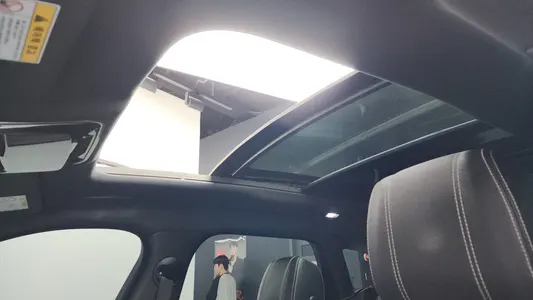 Land Rover 레인지로버 벨라 3.0 P380 R- SE 2018 19
