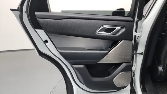 Land Rover 레인지로버 벨라 3.0 P380 R- SE 2018 25