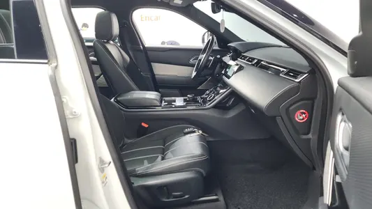 Land Rover 레인지로버 벨라 3.0 P380 R- SE 2018 26