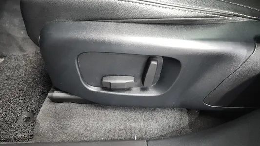Land Rover 레인지로버 벨라 3.0 P380 R- SE 2018 31