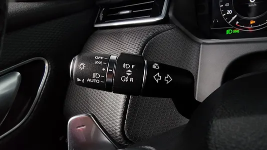Land Rover 레인지로버 벨라 3.0 P380 R- SE 2018 36