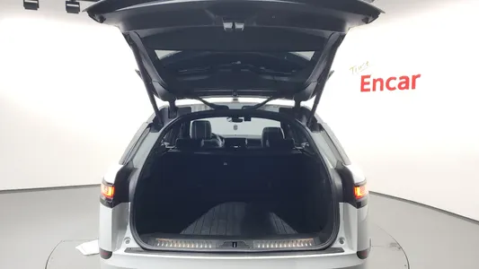 Land Rover 레인지로버 벨라 3.0 P380 R- SE 2018 27