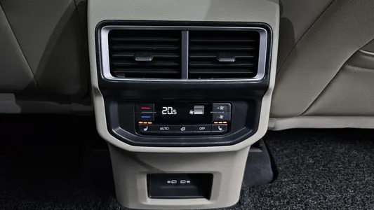 Volkswagen 아틀라스 2.0 TSI R-LINE 7 2025 17