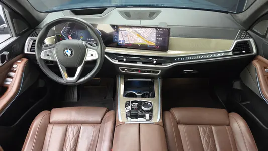 BMW X7 (G07) xDrive 40i 7 2023 7