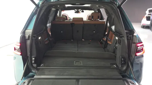 BMW X7 (G07) xDrive 40i 7 2023 31
