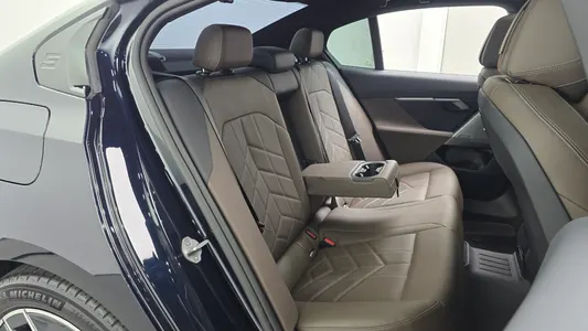BMW 5 Series (G60) 520i M 2023 11
