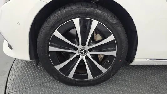Mercedes-Benz E-Class W213 E300e 2019 5