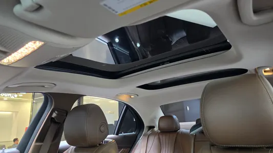 Mercedes-Benz E-Class W213 E300e 2019 18