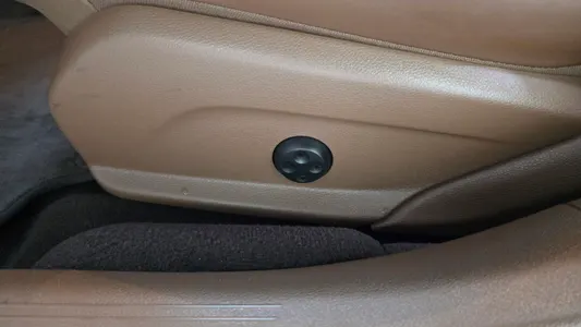 Mercedes-Benz E-Class W213 E300e 2019 31