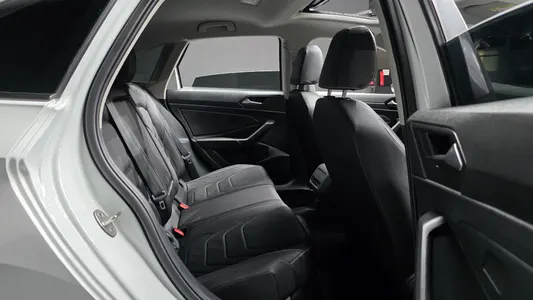 Volkswagen 7 1.5 TSI 2023 11