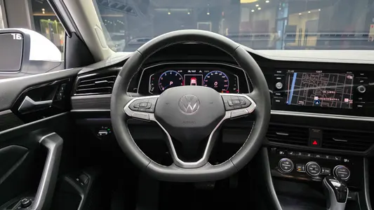 Volkswagen 7 1.5 TSI 2023 14