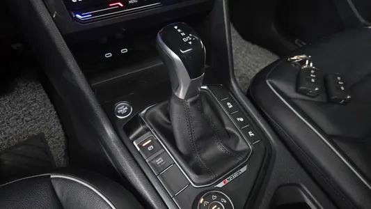 Volkswagen 2 2.0 TDI 4 2023 9