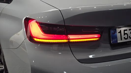 BMW 3 Series (G20) 320i M 2026 23